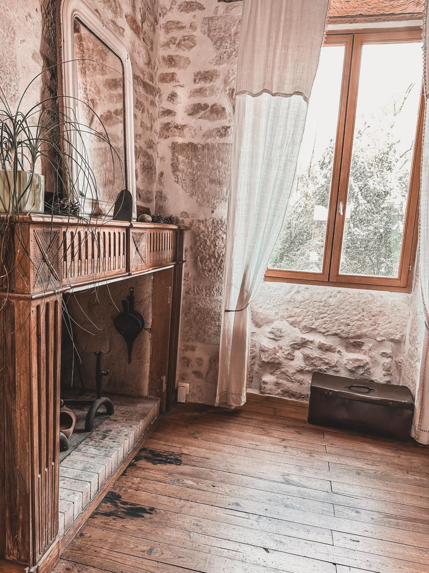 Gite Le Relais De La Diligence Saint-Lazare Экстерьер фото